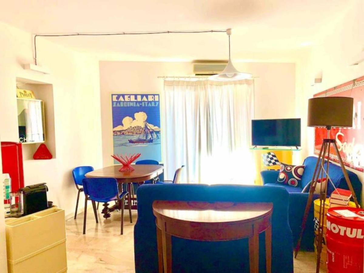 Appartamento Cagliari Centro Con Vista Sul Porto Εξωτερικό φωτογραφία