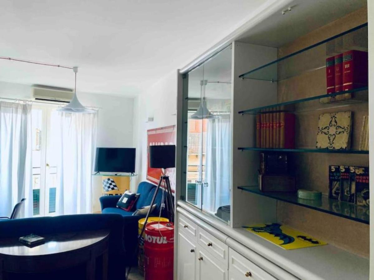 Appartamento Cagliari Centro Con Vista Sul Porto Εξωτερικό φωτογραφία